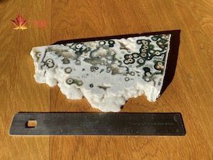 2 sides polished slab, 20x10.5x1.2cm, 448g